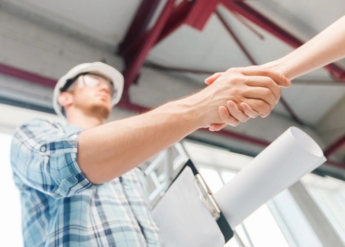 The 10 Best General Contractors Near Me (with Free Quotes)